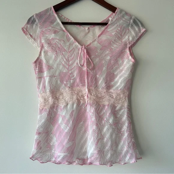 Y2K Floral Pink Top - Picture 2 of 5